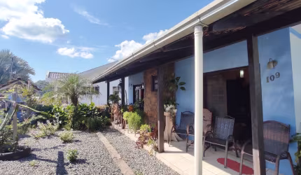 Vende Casa No Badenfurt, Oportunidade Imperdível!