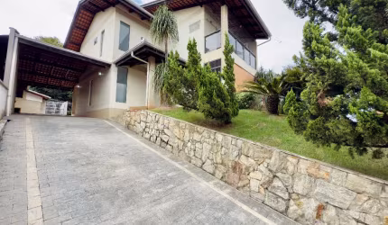 Casa Salto do Norte Com 3 Quartos