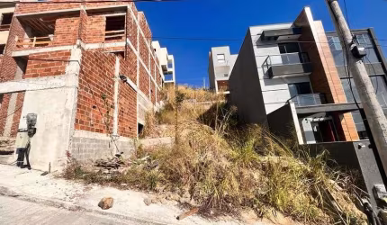 Lote ao lado do Shopping Nova Iguaçu Residência da Pedreira