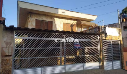 Sobrado com 4 dormitórios à venda, 290 m² por R$ 749.000,00 - Guaianases - São Paulo/SP