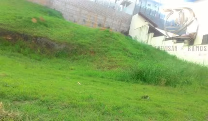 Terreno à venda na Rainha, Louveira  por R$ 500.000