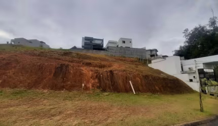 Terreno à venda no Jardim 21 de Março, Louveira  por R$ 300.000