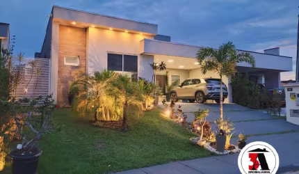 Linda Casa no Condomínio Verana