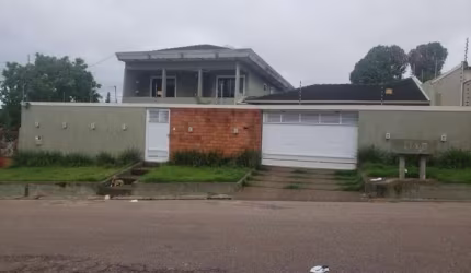 Casa c/ 400m2 no Areal