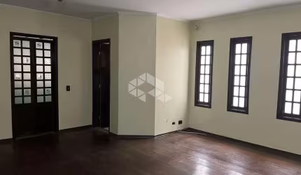 AMPLA SOBRADO 3 DORM COM SUITE