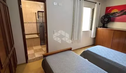 LINDA CASA 3 DORM. PROX AO CENTRO