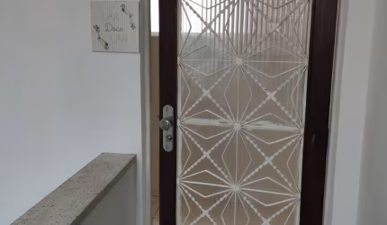 Apartamento tipo casa em vila no Encantado!
