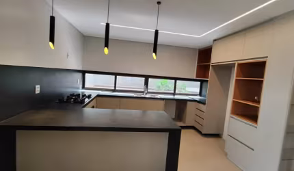 Linda Casa em Itaim Paulista