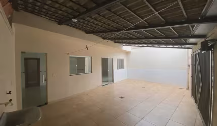 Linda Casa em Poá