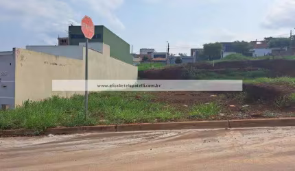 TERRENO EM IRACEMÁPOLIS-SP, NO RESIDENCIAL ALVORADA.
