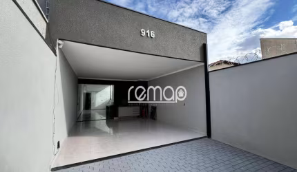 Casa moderna a venda no Santo Agostinho