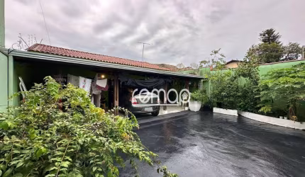 Casa à venda no bairro Elimar