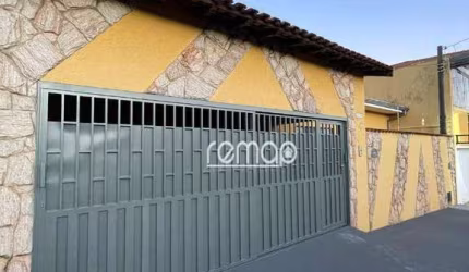Aluga casa no Jardim Ângela Rosa