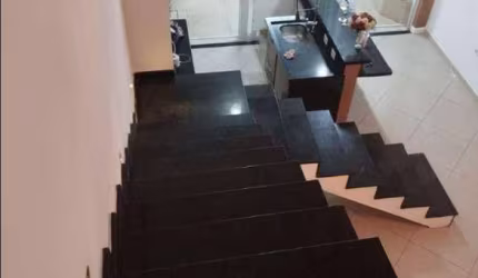 Casa com 3 dormitórios à venda, 136 m² por R$ 880.000,00 - Quitaúna - Osasco/SP