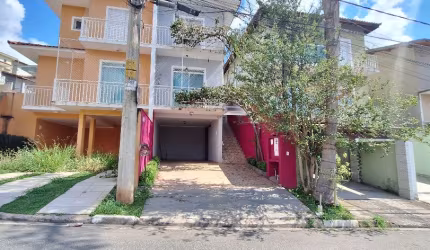 Casa com 3 dormitórios à venda no condomínio Vila D' Este em Cotia/SP