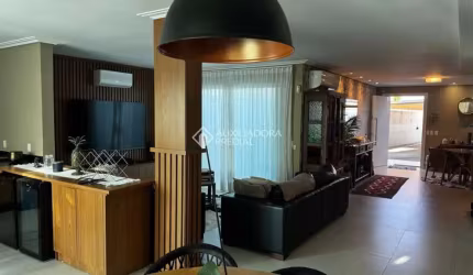 Casa com 4 quartos para alugar na Rua Deputado Fernando Viegas, 478, Ponta das Canas, Florianópolis, 100 m2 por R$ 25.000
