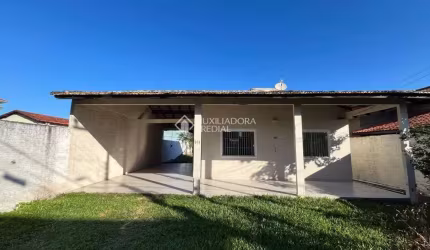 Casa com 3 quartos para alugar na Travessa Nildo Neponoceno Fernandes, 404, Ingleses do Rio Vermelho, Florianópolis, 80 m2 por R$ 3.000