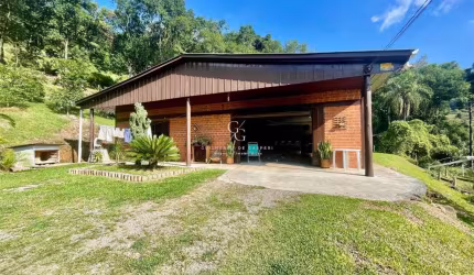 Chácara / sítio com 2 quartos à venda na Zona Rural, Farroupilha , 280 m2 por R$ 649.999
