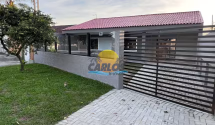 Casa com 4 quartos à venda na Brasil, 45, Bom Retiro, Matinhos por R$ 749.000