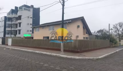 Casa com 5 quartos à venda na 1 Esquina Com a Lateral, 316, Saint Etiene, Matinhos por R$ 950.000