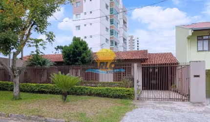 Casa com 4 quartos à venda na Isabel Redentora, 1000, Centro, São José dos Pinhais por R$ 1.000.000