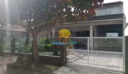 Casa com 5 quartos à venda na Rua José Campos Hidalgo, 2500, Balneário Ipacaraí, Matinhos por R$ 850.000