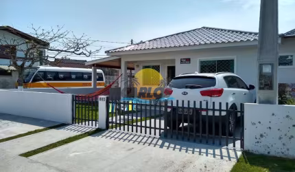 Casa com 2 quartos à venda na Rua Piraí, 138, Perequê, Matinhos por R$ 550.000