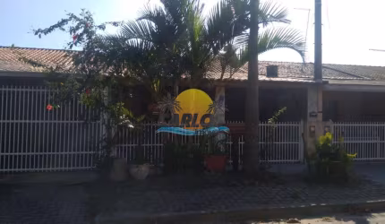 Casa com 2 quartos à venda na Grandes Lagos, 135, Jardim Canadá, Pontal do Paraná por R$ 235.000