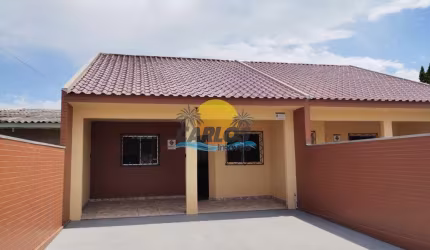 Casa com 2 quartos à venda na Rua Antônina, 6, Praia de Leste, Pontal do Paraná por R$ 450.000