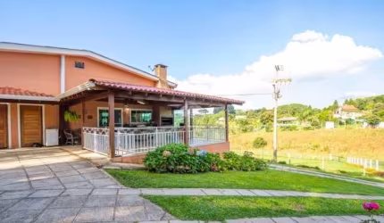 Sobrado para Venda no bairro São Miguel em Araucária, 4 quartos sendo 2 suítes, 2 vagas, 409 m² de área total, 409 m² privativos,