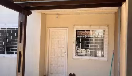 Casa para Venda no bairro Capela Velha em Araucária, 2 quartos, 1 vaga, Semi-Mobiliado, 52 m² de área total, 52 m² privativos,