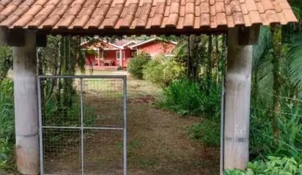 Sítio / Chácara para Venda no bairro PEDRA BRANCA DE ARARAQUARA em GUARATUBA, 5 quartos, 5 vagas, 14000 m² de área total, 14000 m² privativos,