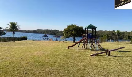 Sítio / Chácara para Venda no bairro CONDOMÍNIO MARINAS  DO PARANAPANEMA em Santa Inês, 5 quartos sendo 3 suítes, 10 vagas, Semi-Mobiliado, 4958 m² de área total, 4958 m² privativos,