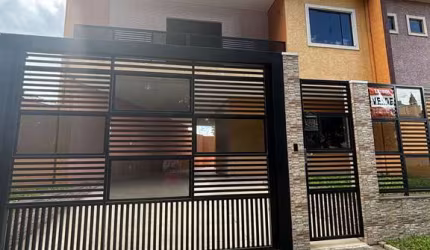Sobrado para Locação Anual no bairro Centro em Araucária, 3 quartos sendo 1 suíte, 3 vagas, Sem Mobília, 110 m² de área total, 170 m² privativos,