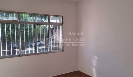 Casa com 2 quartos para alugar na José Prado Montoro, Vila Santana, São Paulo por R$ 3.600