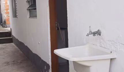 Imóvel casa Fundos com 01 Vaga de Garagem-$ 900,00
