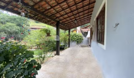 Casa em condomínio fechado com 3 quartos à venda no Green Valleiy, Teresópolis , 210 m2 por R$ 1.000.000