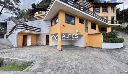 Casa em condomínio fechado com 5 quartos à venda no Alto, Teresópolis , 700 m2 por R$ 1.950.000