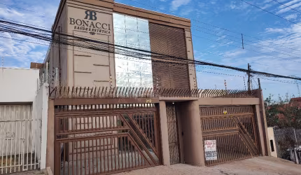 Prédio comercial no Bosque da saúde