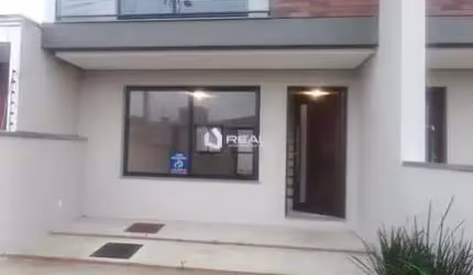 Lindo sobrado três dormitórios sendo uma suíte no Bairro Igara. Canoas.