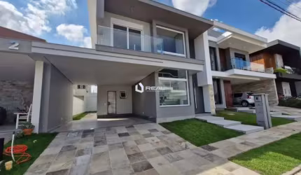 Lindo sobrado três  dormitórios  três suites  Igara Canoas.