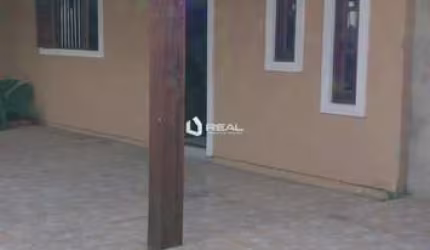 Linda casa  de dois dormitórios na Igara Canoas.