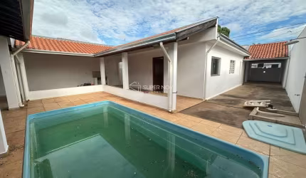 Casa à Venda no Bairro Planalto