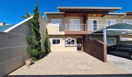 Sobrado com 3 dormitórios para alugar, 120 m² por diária - Centro - Guaratuba/PR