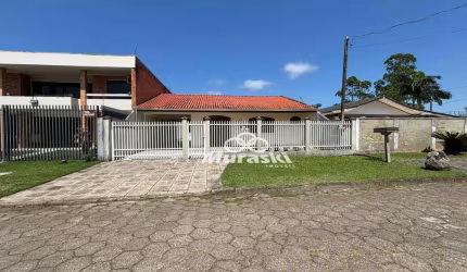 Casa com 4 dormitórios à venda, 220 m² por R$ 730.000,00 - Centro - Guaratuba/PR