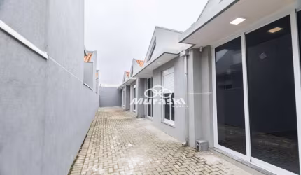 Casa com 2 dormitórios à venda, 52 m² por R$ 220.000,00 - Piçarras - Guaratuba/PR