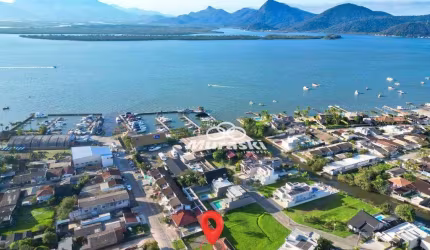 Casa com 4 dormitórios à venda, 170 m² por R$ 850.000,00 - Piçarras - Guaratuba/PR