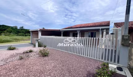 Casa com 3 dormitórios à venda, 174 m² por R$ 620.000,00 - Coroados - Guaratuba/PR