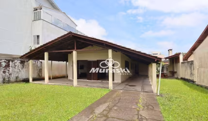 Casa com 4 dormitórios para alugar, 286 m² por diária - Centro - Guaratuba/PR