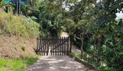 Chácara com 2 dormitórios à venda, 1300 m² por R$ 700.000,00 - Santa Terezinha (Jordanésia) - Cajamar/SP